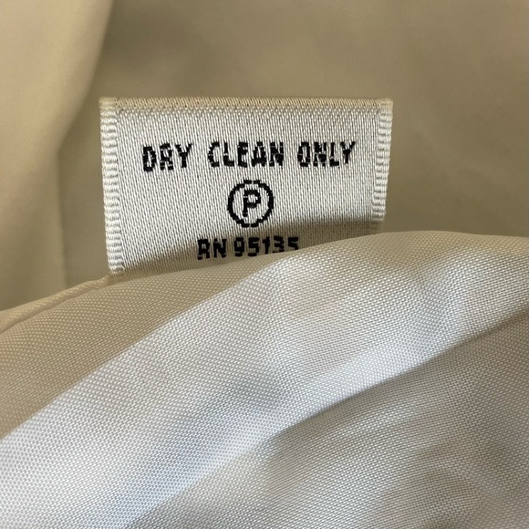 Lafayette 148 embroidered blazer - Picture 9 of 9